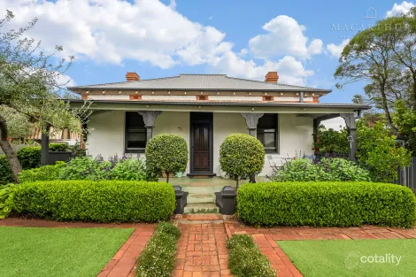 74 Bourke St, Turvey Park, NSW 2650