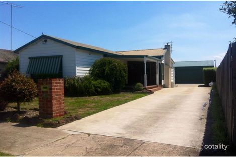 Property photo of 17 Finlayson Crescent Traralgon VIC 3844