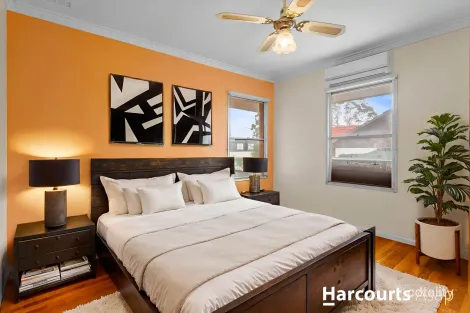 Property photo of 32 Photinia Street Doveton VIC 3177