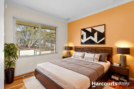 Property photo of 32 Photinia Street Doveton VIC 3177