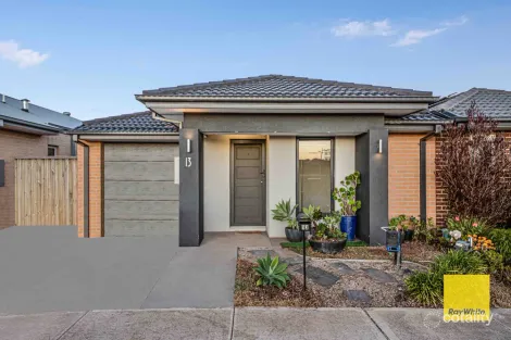 13 Hadlee St, Rockbank, VIC 3335