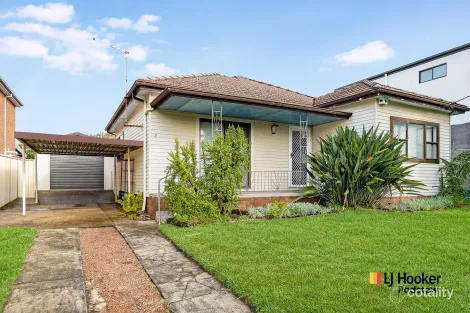 Property photo of 5 Langdale Avenue Revesby NSW 2212