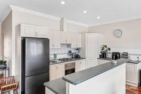Property photo of 10 Loch Ard Place Warrnambool VIC 3280