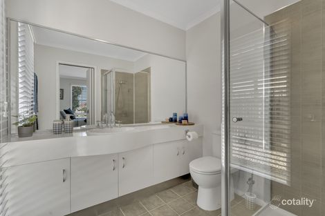 Property photo of 16 Heytesbury Crescent Craigieburn VIC 3064