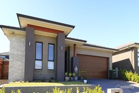 32 Tess Cct, Oran Park, NSW 2570