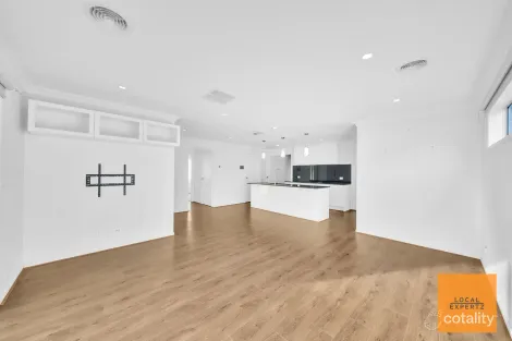 Property photo of 73 Goldeneye Circuit Werribee VIC 3030