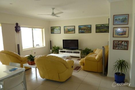 Property photo of 2 Whitby Place Lake Cathie NSW 2445