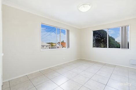 Property photo of 6 Fairview Avenue The Entrance NSW 2261