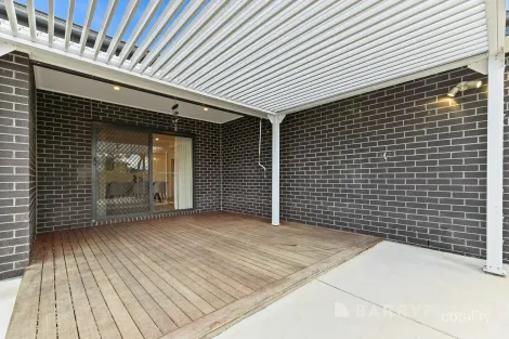 Property photo of 2 Dolcetto Drive Berwick VIC 3806