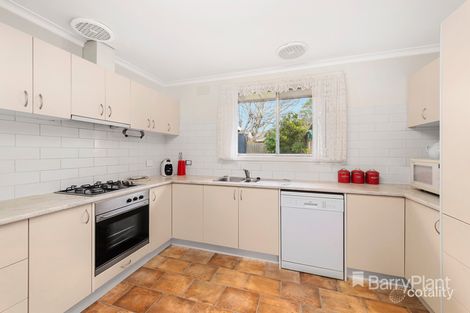 Property photo of 16 Cameron Parade Bundoora VIC 3083