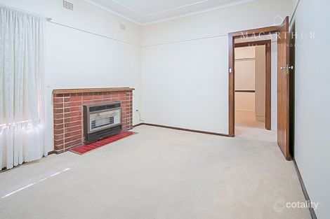 Property photo of 90 Fernleigh Road Mount Austin NSW 2650
