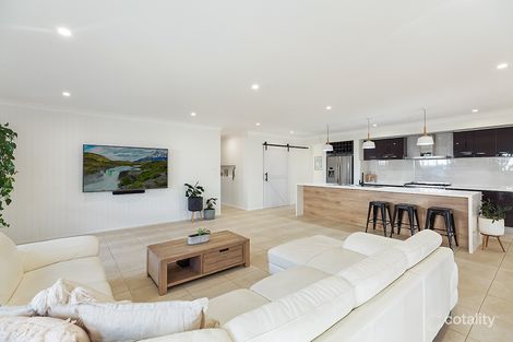 Property photo of 34 Earswick Crescent Buttaba NSW 2283