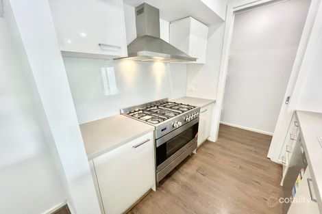 Property photo of 30 Lagoon Drive Aintree VIC 3336