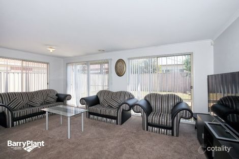 Property photo of 15 Mount Piper Rise Craigieburn VIC 3064