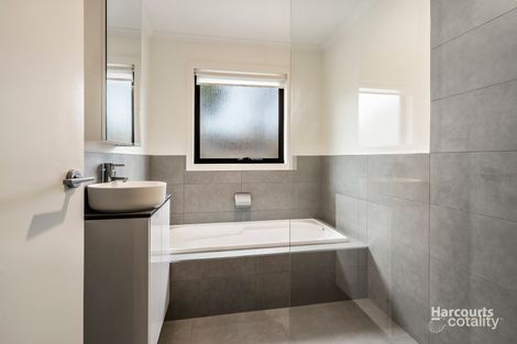 Property photo of 12 Cootamundra Court Dodges Ferry TAS 7173