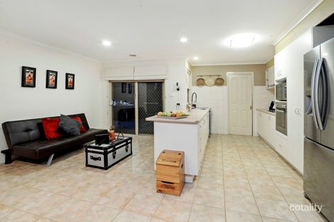 Property photo of 6 Berthon Crescent Hillside VIC 3037