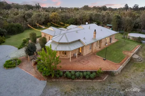23 Robinson Rd, Wandi, WA 6167