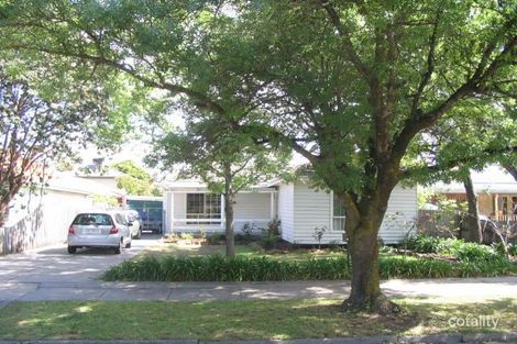 29 Brosnan Cres, Strathmore, VIC 3041