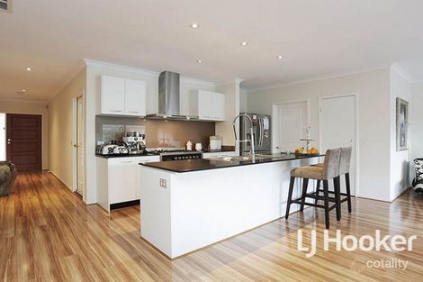 Property photo of 21 Viola Avenue Point Cook VIC 3030