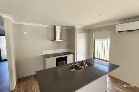 Property photo of 22 Lingard Loop Usher WA 6230