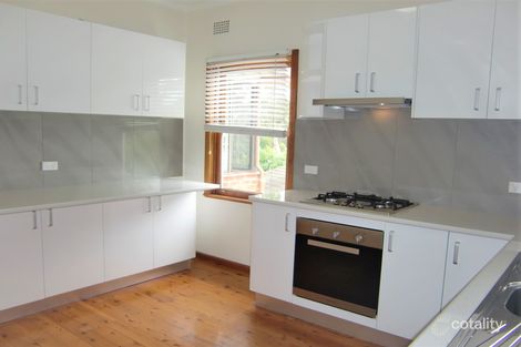 Property photo of 9 Cambridge Avenue Narraweena NSW 2099