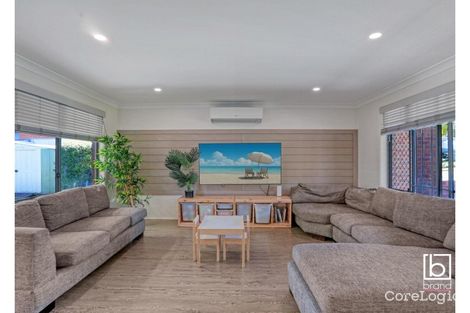 Property photo of 9 Elm Place Blue Haven NSW 2262
