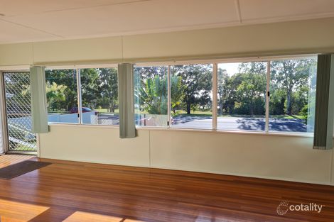 Property photo of 184 Esplanade Point Vernon QLD 4655