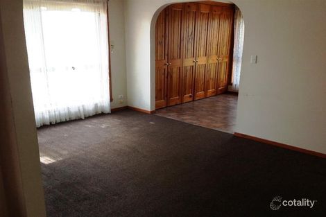 Property photo of 62 Queensbury Way Werribee VIC 3030
