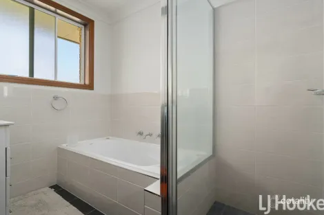 Property photo of 17 Limekilns Road Kelso NSW 2795