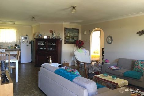 1/6a Stumm Rd, Southside, QLD 4570