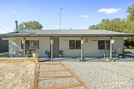 102 Panorama Dr, Preston Beach, WA 6215