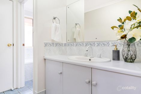 Property photo of 43 Sovereign Drive Woodcroft SA 5162