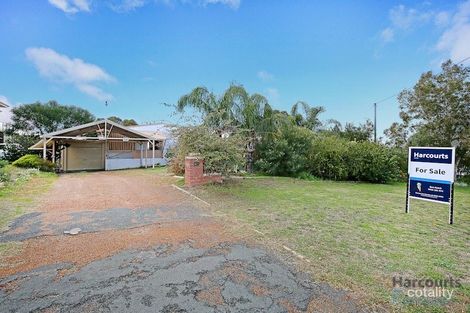 Property photo of 5 Muir Place Halls Head WA 6210