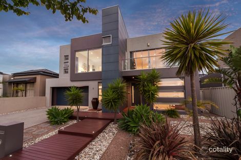 Property photo of 3 Lauriston Quay Caroline Springs VIC 3023