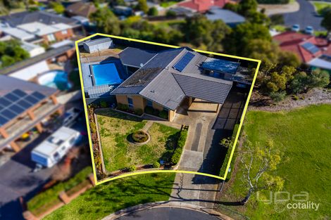 5 Shalimar Pl, Melton West, VIC 3337