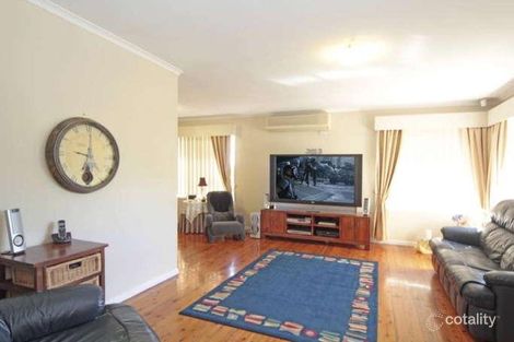 Property photo of 25 Athel Tree Crescent Bradbury NSW 2560