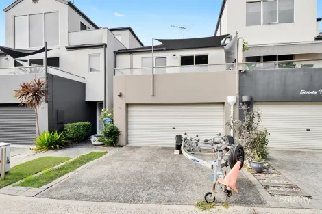 70 Scarborough Dr, Patterson Lakes, VIC 3197