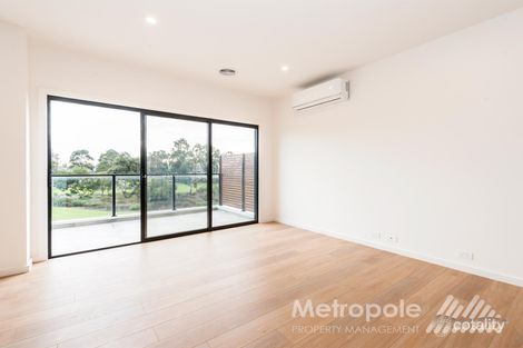 Property photo of 16 Mulberry Grove Keysborough VIC 3173