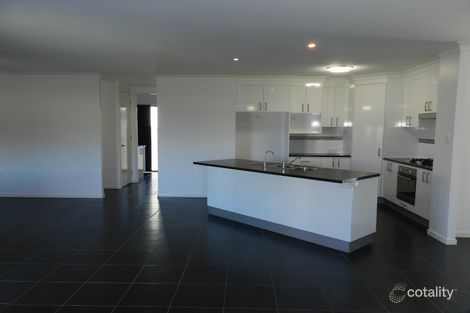 Property photo of 31 Reef Drive Sarina QLD 4737