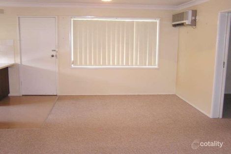 Property photo of 21 Fairbairn Crescent Kooringal NSW 2650