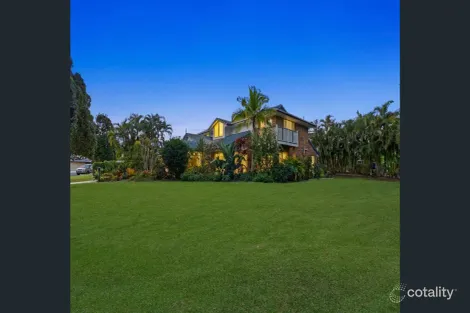 Property photo of 21 Regency Place Carindale QLD 4152