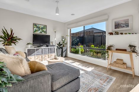 Property photo of 42 Elvire Road Craigieburn VIC 3064