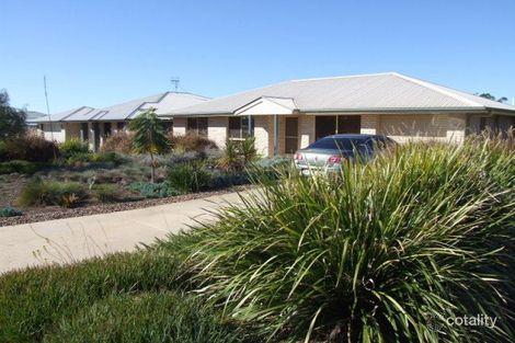 10 Grant Cres, Wondai, QLD 4606