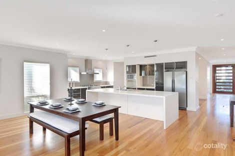 Property photo of 2 Riverside Crescent Haywards Bay NSW 2530