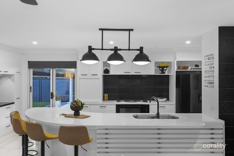 Property photo of 9 Russell Close Wynnum West QLD 4178