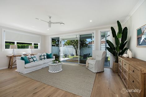 Property photo of 2/7 Adams Avenue Miami QLD 4220