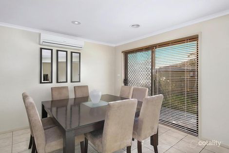 Property photo of 13 Coora Place Jerrabomberra NSW 2619