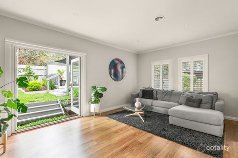 Property photo of 19 Cascades View Yallambie VIC 3085