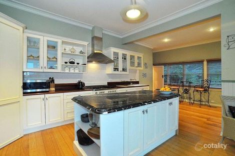 Property photo of 166 Ridge Road Mount Dandenong VIC 3767