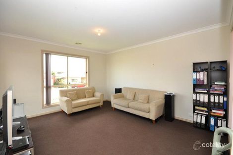 Property photo of 2/28 Hadley Drive Wallan VIC 3756